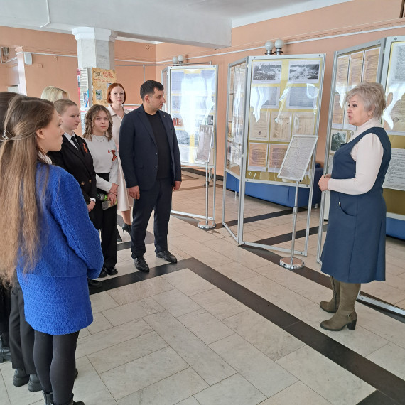 Презентация выставки «Нам не помнить об этом нельзя». Презентация выставки «Нам не помнить об этом нельзя».
